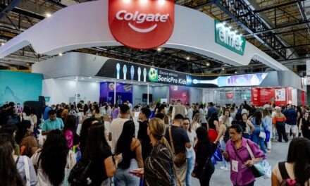 Colgate no CIOSP 2025: maior estande de oral care e experiências imersivas