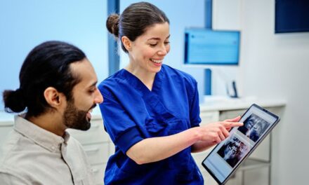 Fios SureSmile reduzem tempo de tratamento e elevam padrão estético