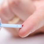 Ignorar a saúde bucal pode dificultar o controle do diabetes