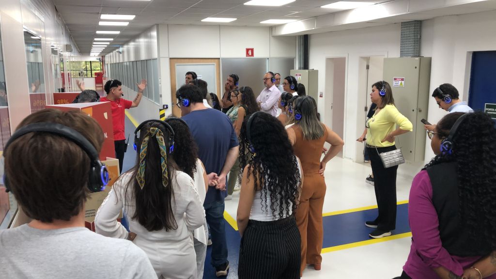 S.I.N. recebe dentistas e estudantes em tour imersivo na fábrica de São Paulo